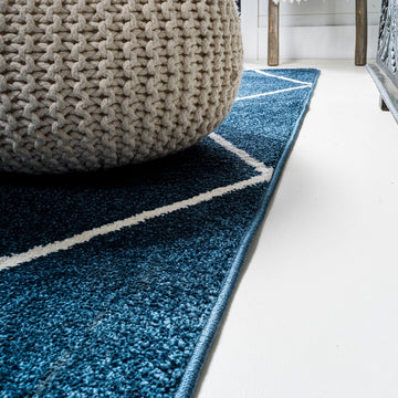 Cole Minimalist Diamond Trellis Area Rug